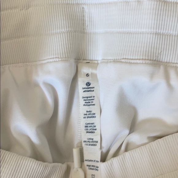 Bright White Lululemon Elastic Waisted Pants. - Picture 8 of 8